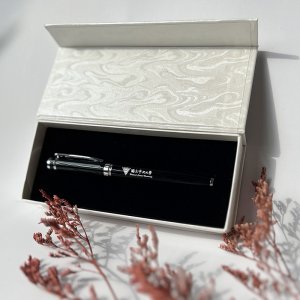 【團購商品,10支起做】中央大學經典典雅鋼珠筆禮盒_琴鍵黑