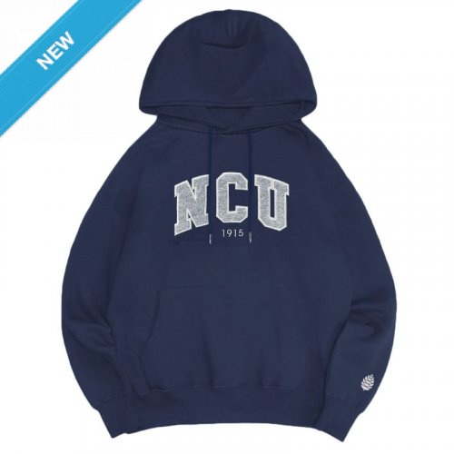 【限量現貨，售完預購】NCU立體毛巾繡落肩帽T_經典藍