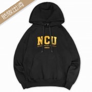 【最後2件S】NCU經典款燙金版落肩帽T_黑