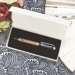 NCU曜石黑鋼琴烤漆紅木鋼珠筆禮盒